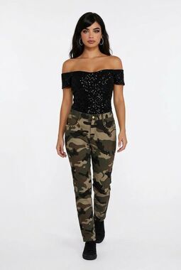 Standard Issue Women’s Camouflage Denim Jeans Size 32 Gold Tone Embellishments